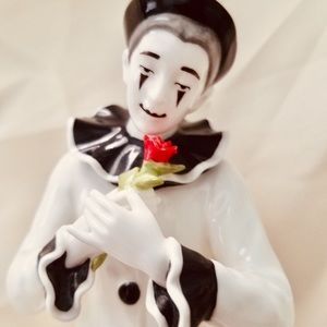 Lenox “the suitor” and gold dipped rose